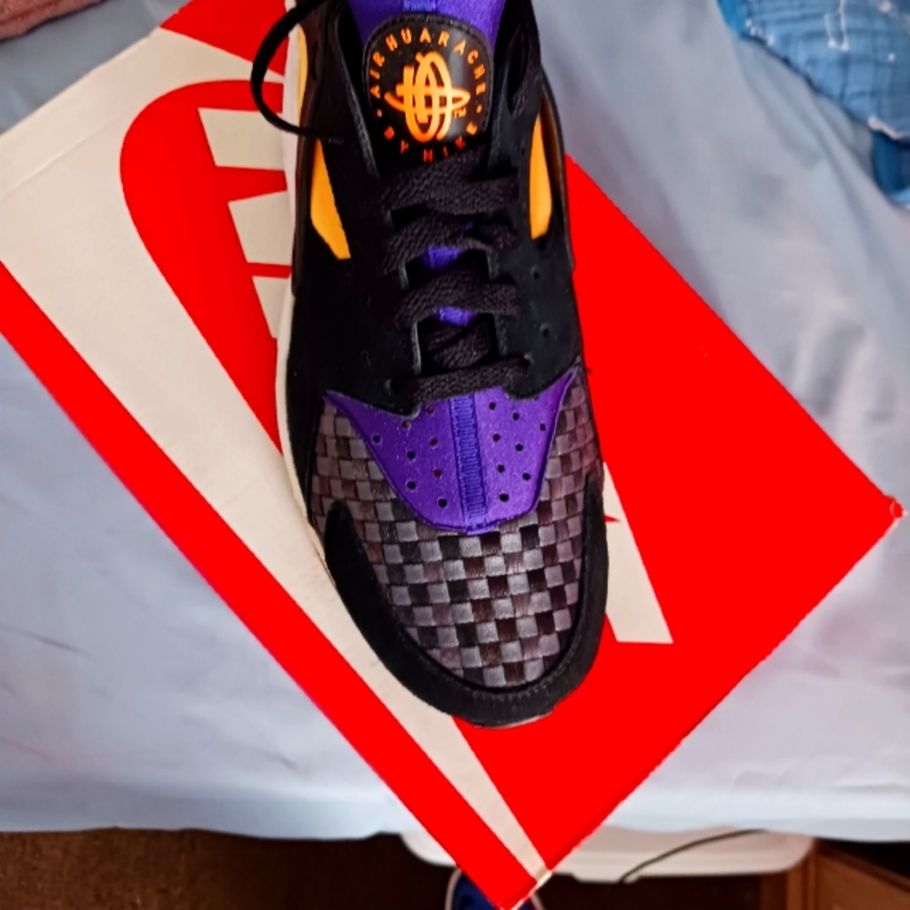 Nike huaraches new!!